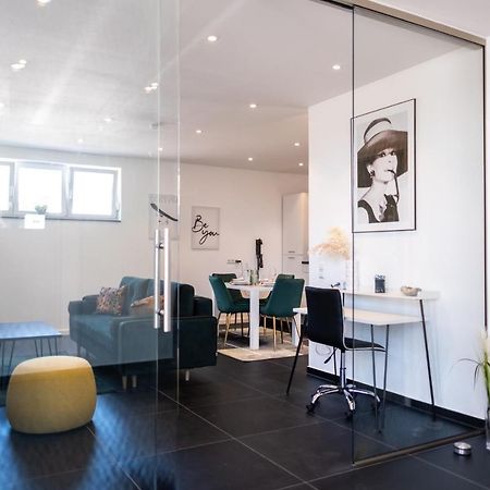Klassen Apartments! Erleben Sie Biberach In Diesem Stilvollem Bungalow Mit Charme Und Komfort บีเบอราค อันแดร์ ริสส์ ภายนอก รูปภาพ